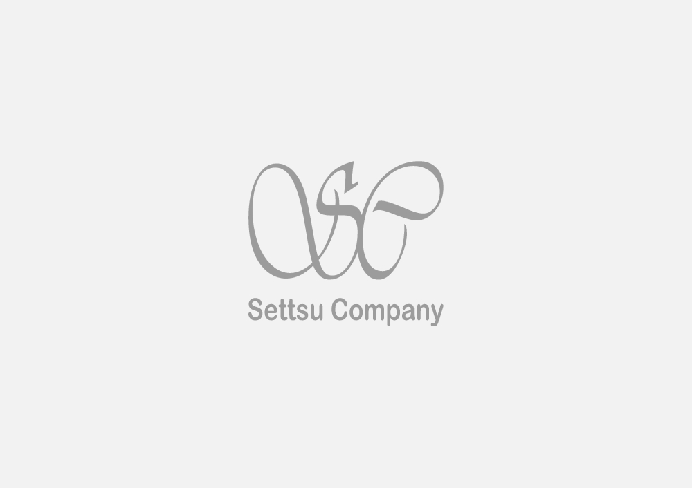 Settsu Companyのロゴが入った代表者写真の代替画像